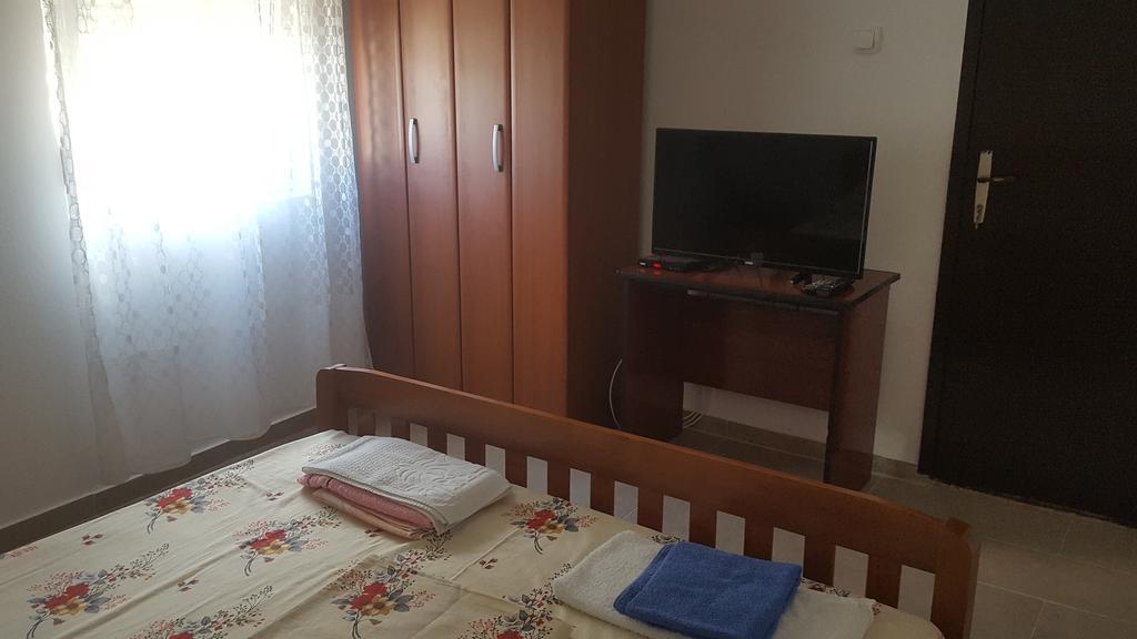 Apartments Diva Dobra Voda Εξωτερικό φωτογραφία